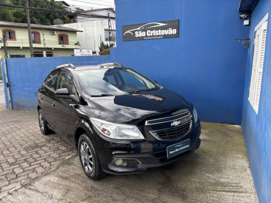 CHEVROLET - ONIX - 2013/2013 - Preta - R$ 42.900,00