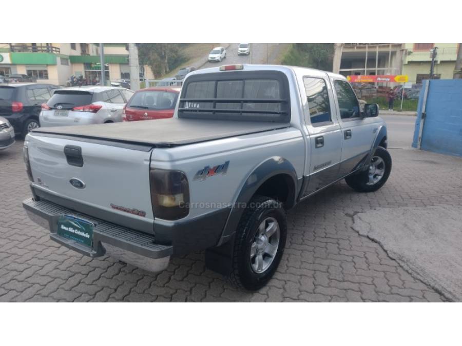 FORD - RANGER - 2005/2005 - Prata - R$ 75.000,00