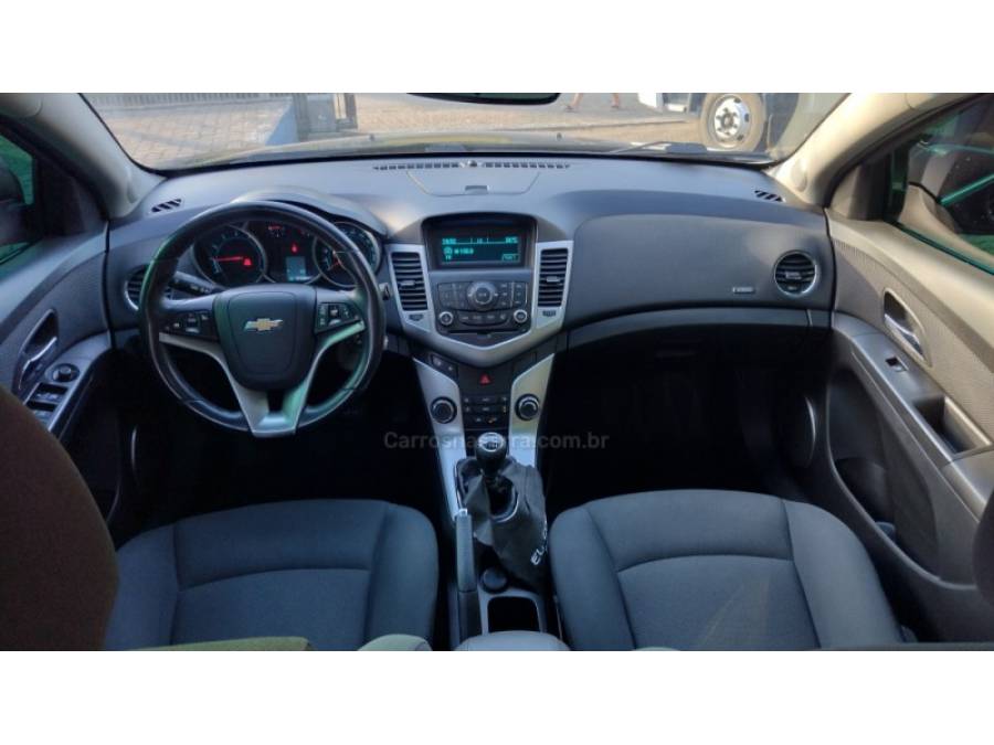 CHEVROLET - CRUZE - 2014/2014 - Preta - R$ 59.500,00