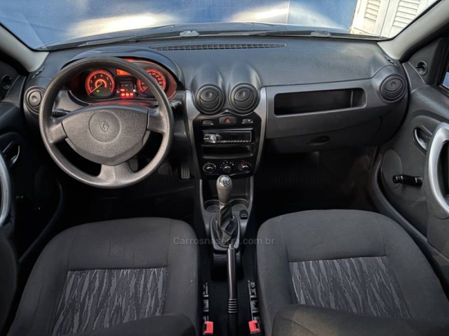 RENAULT - SANDERO - 2008/2009 - Preta - R$ 29.900,00