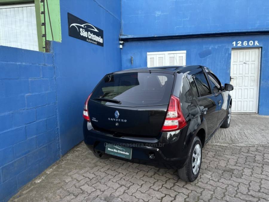 RENAULT - SANDERO - 2008/2009 - Preta - R$ 29.900,00