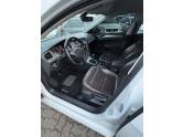 VOLKSWAGEN - GOLF - 2017/2017 - Branca - R$ 81.500,00