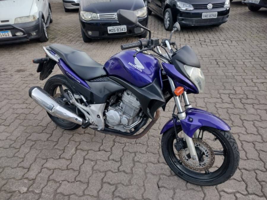 HONDA - CB 300R - 2011/2011 - Azul - R$ 12.000,00