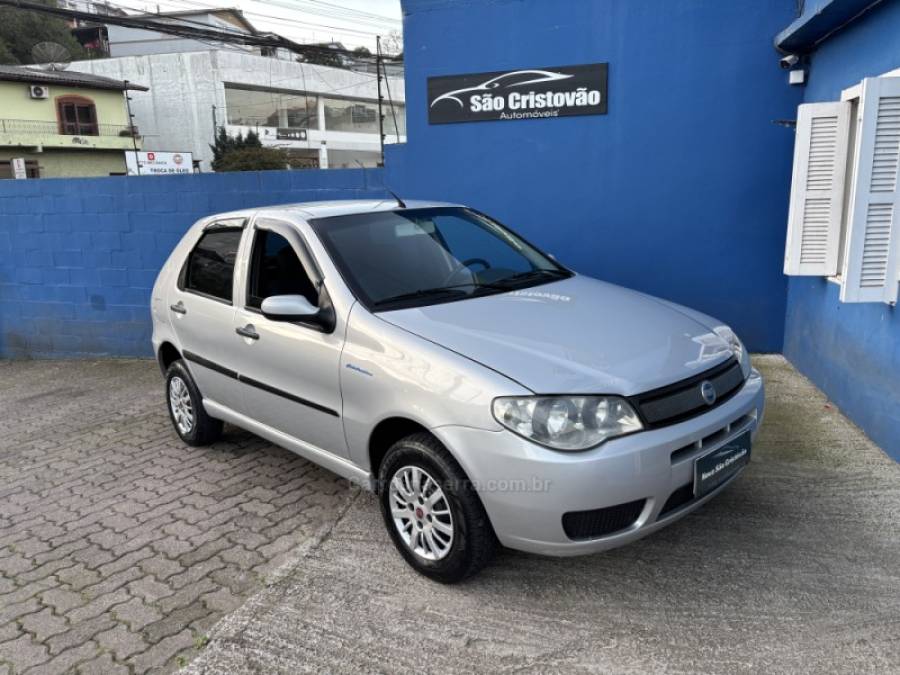 FIAT - PALIO - 2008/2008 - Prata - R$ 25.500,00