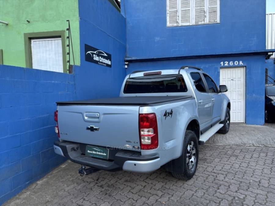 CHEVROLET - S10 - 2012/2013 - Prata - R$ 109.900,00