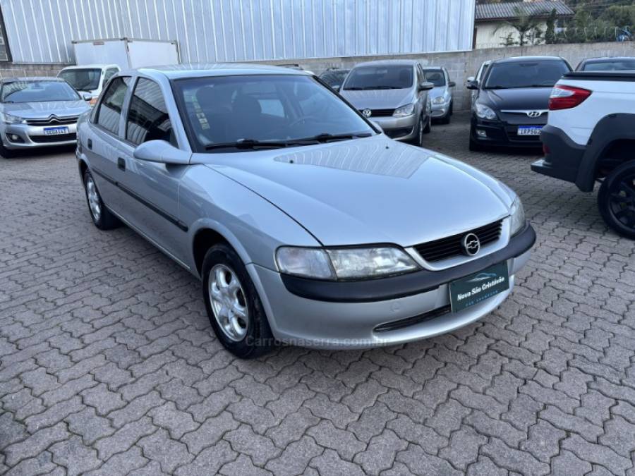 CHEVROLET - VECTRA - 1999/1999 - Prata - R$ 22.900,00
