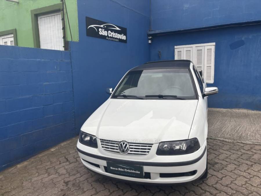 VOLKSWAGEN - SAVEIRO - 2001/2001 - Branca - R$ 29.500,00