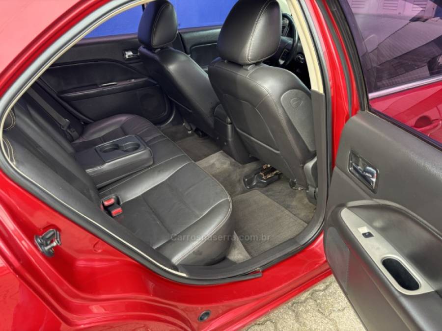 FORD - FUSION - 2009/2010 - Vermelha - R$ 49.990,00