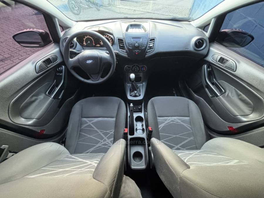 FORD - FIESTA - 2014/2015 - Preta - R$ 47.900,00