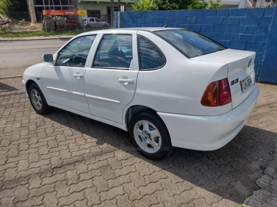 VOLKSWAGEN - POLO - 1999/2000 - Branca - R$ 15.900,00