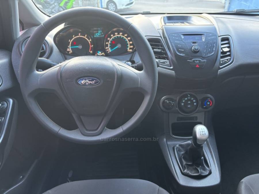 FORD - FIESTA - 2014/2015 - Preta - R$ 47.900,00